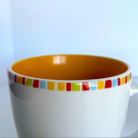 Set of two colorful mugs - Picture 5 of 7
